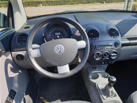 Volkswagen New Beetle Cabriolet - 2.0 Highline | Airco | LM-velgen | 147.000km - 1