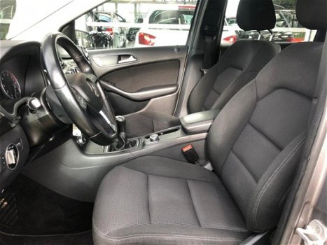 Mercedes-Benz B-klasse - 180 Ambition NAVI/STOELVERWARMING/AIRCO/LM VELGEN - 1