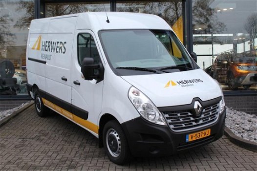 Renault Master - T35 dCi 130 pk L2H2 / Navi / Cruise / Airco - 1