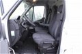 Renault Master - T35 dCi 130 pk L2H2 / Navi / Cruise / Airco - 1 - Thumbnail