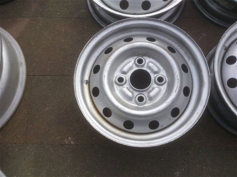 4 Stalen Velgen Daihatsu Cuore 4x100 12 Inch - 2