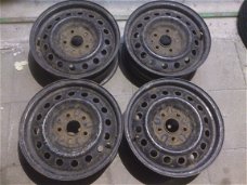 4 Stalen Velgen Mazda 3 Mazda 5 15 Inch 5x114,3