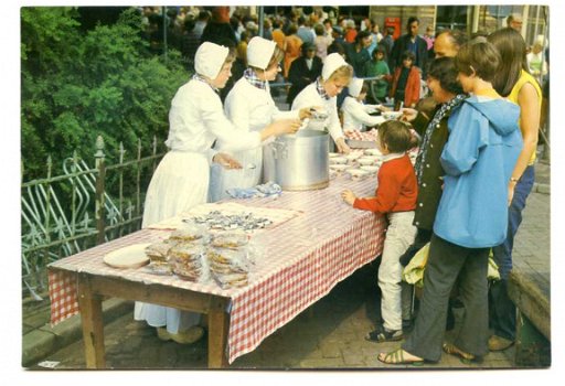 R198 Raalte Salland Kruutmoes Botermarkt / Meisjes in Sint Jaopiksdracht - 1