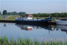 Luxe motor Varend woonschip