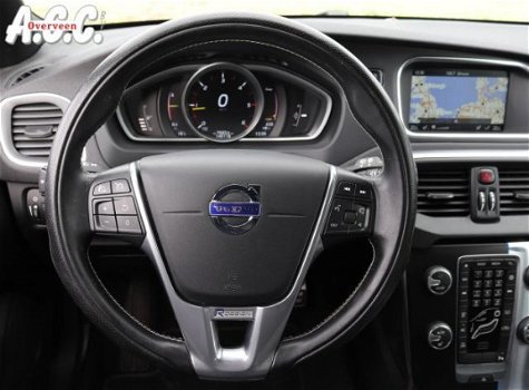 Volvo V40 - 2.0 D2 R-Design Leer Xenon Navi ECC PDC - 1