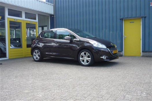 Peugeot 208 - 1.2 VTI ALLURE Airco/ECC - 1