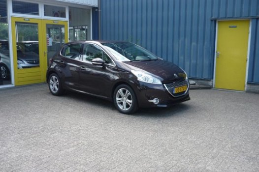 Peugeot 208 - 1.2 VTI ALLURE Airco/ECC - 1