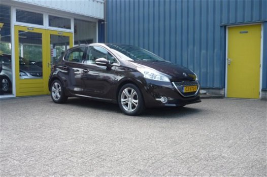 Peugeot 208 - 1.2 VTI ALLURE Airco/ECC - 1