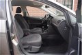 Volkswagen Golf - 1.6 TDI 90pk Comfortline Ecc Pdc ACC Navigatie 5drs - 1 - Thumbnail