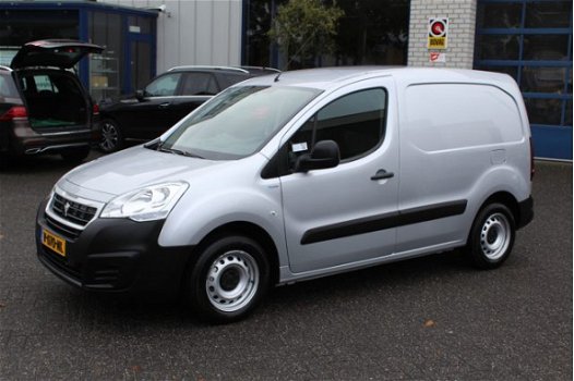 Peugeot Partner - 120 1.6 BlueHDi 100 pk Airco, Navigatie, Trekhaak - 1