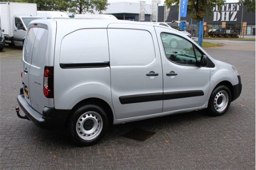 Peugeot Partner - 120 1.6 BlueHDi 100 pk Airco, Navigatie, Trekhaak - 1