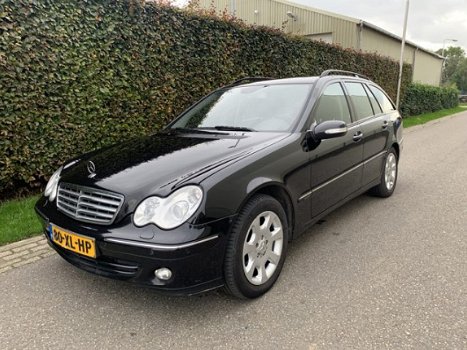 Mercedes-Benz C-klasse Combi - 200 CDI Elegance 11-2006 AUTOMAAT - 1