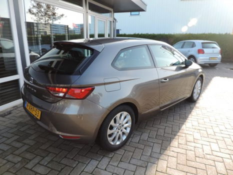 Seat Leon SC - 1.6 TDI Style Ecomotive 50 procent 5225, - ACTIE Leer Alcantara / Navi / Bluetooth / - 1