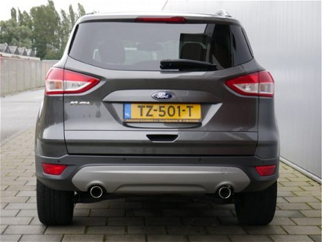 Ford Kuga - 2.0 TDCi 120pk Titanium VAN: € 18.650, - VOOR: € 18.350, - 1