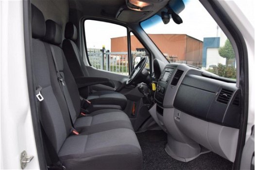 Volkswagen Crafter - 50 2.0 TDI 163pk Bakwagen met achterdeuren 26m3 XXL 11-2016 - 1