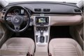 Volkswagen Passat Variant - 1.4 TSI Highline BlueMotion Automaat Stoelverwarming Alcantara/Stof Navi - 1 - Thumbnail