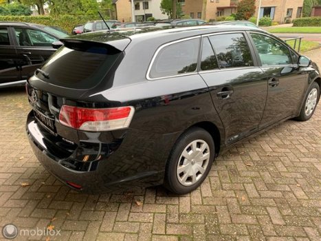 Toyota Avensis Wagon - 1.8 VVTi Business, Navi, Climat, Cruis - 1