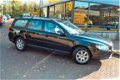 Volvo V70 - 2.0 Momentum 146PK/ AIRCO/ NAVIGATIE/ ECC/ LMV/ CV/ ETC - 1 - Thumbnail