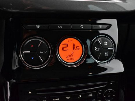 Citroën C3 - 1.2 VTi Exclusive // Climate control / Cruise Control / Regensensor / LM velgen / Zenit - 1