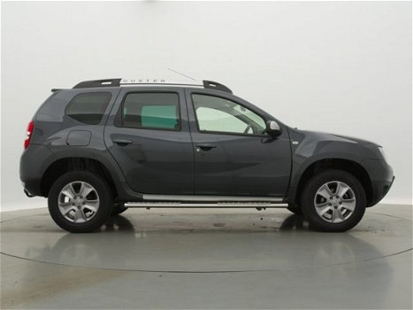 Dacia Duster - TCe 125 4x2 Prestige // Navi / Leder / Bluetooth / Cruise Control / Trekhaak - 1