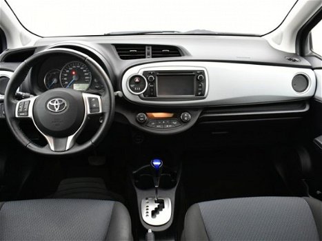 Toyota Yaris - 1.5 Full Hybrid Comfort // Climate Control / Camera / Dakdragers - 1