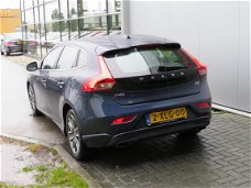 Volvo V40 - D2 Summum Business Styling Pack Leder Stoelverw Navi Clima PDC Bluetooth Cruise