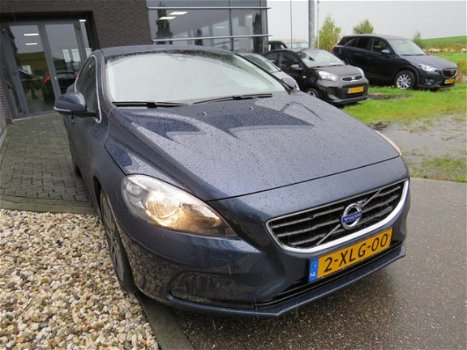 Volvo V40 - D2 Summum Business Styling Pack Leder Stoelverw Navi Clima PDC Bluetooth Cruise - 1