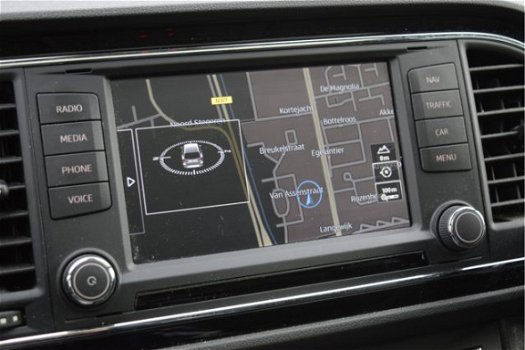 Seat Leon ST - 1.4 TSI Style Automaat panorama, adaptieve cruise, navi, apple carplay, trekhaak - 1