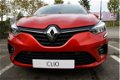 Renault Clio - TCe 100pk Zen nu met €. 2.000, - voorraad voordeel Navi / LM velgen / Bluetooth / Cru - 1 - Thumbnail