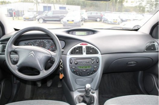Citroën C5 Break - 2.0-16V Ligne Prestige airco, climate control, radio cd speler, cruise control, e - 1