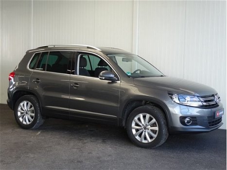 Volkswagen Tiguan - 1.4 TSI 122pk BlueMotion Technology Sport & Style - 1