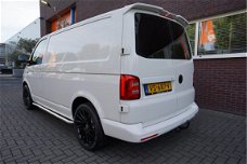 Volkswagen Transporter - 2.0 TDI 180PK R-Line 3-Zits Leder Navi Airco Actie