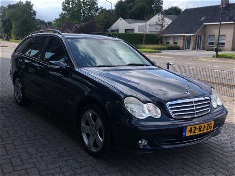 Mercedes-Benz C-klasse Combi - C180 K. Classic Navi Clima Netjes - 1