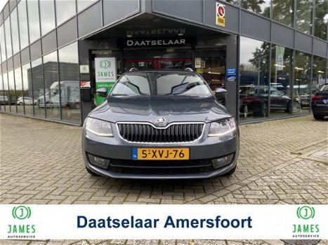 Skoda Octavia Combi - 1.6 TDI Elegance Businessline Automaat - 1