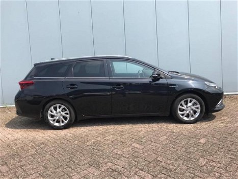 Toyota Auris Touring Sports - 1.8 Hybrid Lease Pro - 1