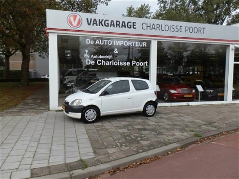 Toyota Yaris - 1.0 16v VVT-i Linea Terra - 1