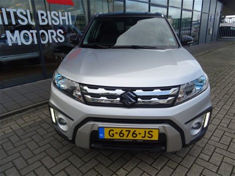 Suzuki Vitara - 1.6 High Executive NAVIGATIE CAMERA PANORAMISCH OPEN DAK CLIMATE CONTROL CRUISE CONT - 1