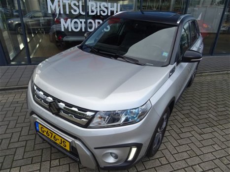 Suzuki Vitara - 1.6 High Executive NAVIGATIE CAMERA PANORAMISCH OPEN DAK CLIMATE CONTROL CRUISE CONT - 1