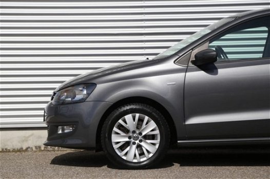 Volkswagen Polo - 1.2 TSI 105pk DSG Highline Navigatie PDC Climatronic 314 - 1