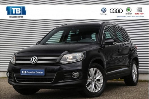 Volkswagen Tiguan - 1.4 TSI 122pk Life Sport&Style 17''lm Trekhaak 68 - 1