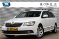 Skoda Superb Combi - 1.4 TSI 125pk Xenon Navigatie 16'' lm PDC 172 - 1 - Thumbnail