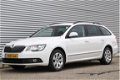 Skoda Superb Combi - 1.4 TSI 125pk Xenon Navigatie 16'' lm PDC 172 - 1 - Thumbnail