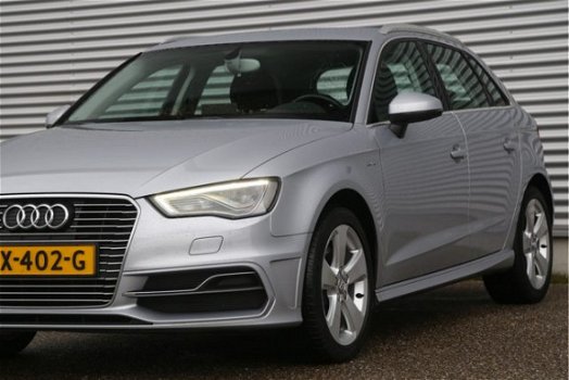 Audi A3 Sportback - E-tron 1.4 TFSI S-Tronic Ambition EX BTW Navigatie LED Cruise - 1