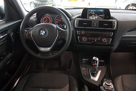 BMW 1-serie - 118i Automaat Executive Urban - 1