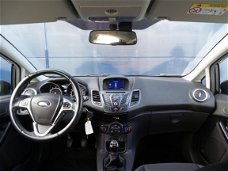 Ford Fiesta - 1.0 80PK 5D S/S Style Ultimate met Airco en Navigatie en PDC