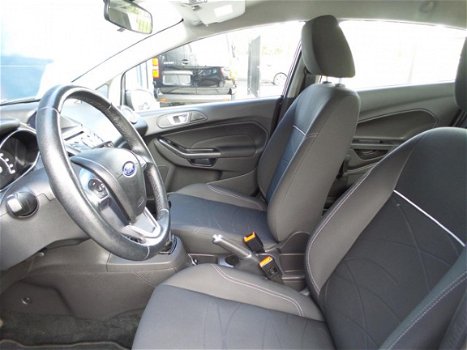 Ford Fiesta - 1.0 80PK 5D S/S Style Ultimate met Airco en Navigatie en PDC - 1