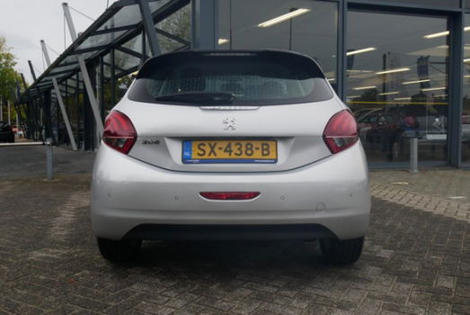 Peugeot 208 - 1.2 Puretech 82pk 5D | NAVIGATIE | PARKEERSENSOREN | - 1