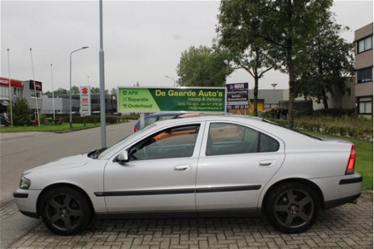 Volvo S60 - 2.4 Edition Automaat Airco Schuifdak - 1