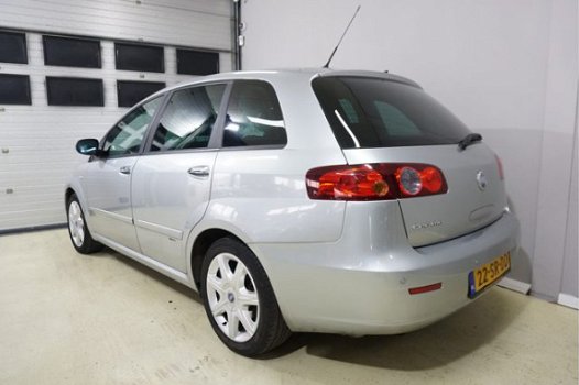 Fiat Croma - 2.2-16V Emotion - 1