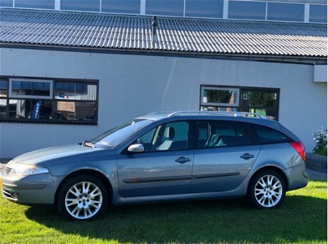 Renault Laguna Grand Tour - 1.8-16V Elective Airco/Navi/Cruisecontrol Topstaat - 1